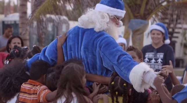 West jet regala una Navidad azul en República Dominicana