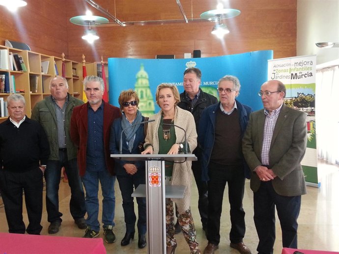 Martínez Adela-Cachá en la rueda de prensa