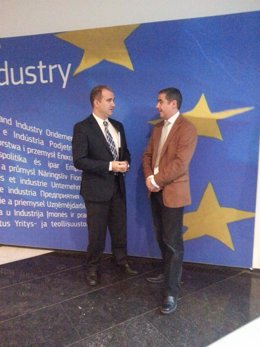 García, en una de sus reuniones en Bruselas