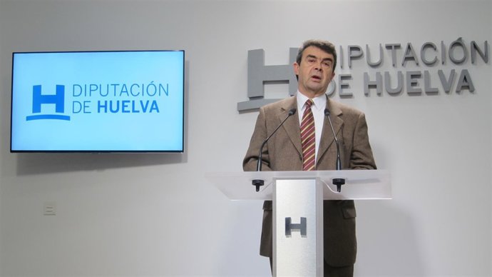 El portavoz del PSOE en la Diputación de Huelva, José Martín.