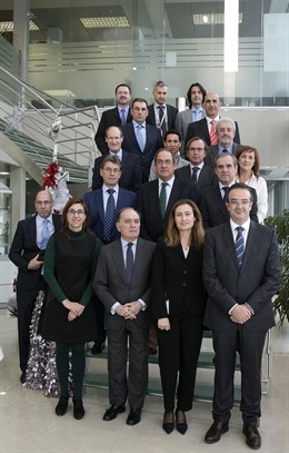 Villanueva con los responsables de GSK Farma