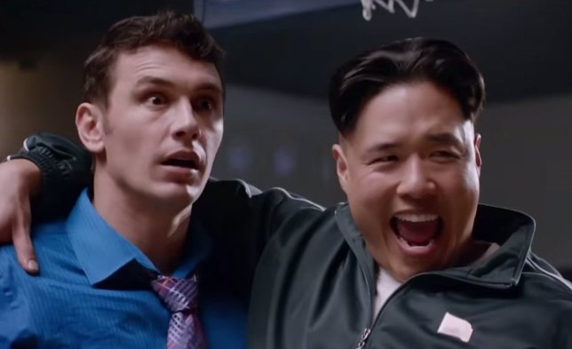 James Franco y Randall Park en The Interview