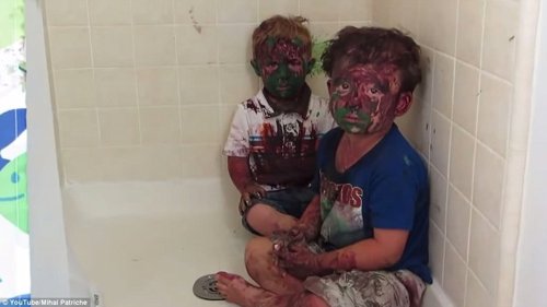 Niños con cara pintada