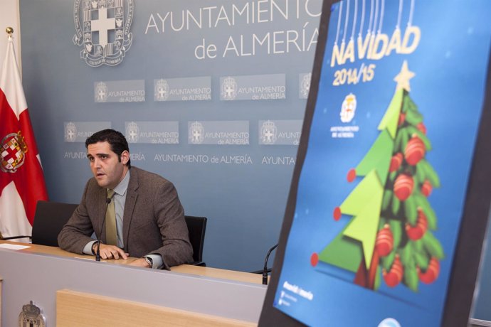 Alonso presenta la programación de Navidad en Almería