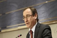 Asociaciones de mujeres piden a  Alonso esfuerzo contra la violencia de género