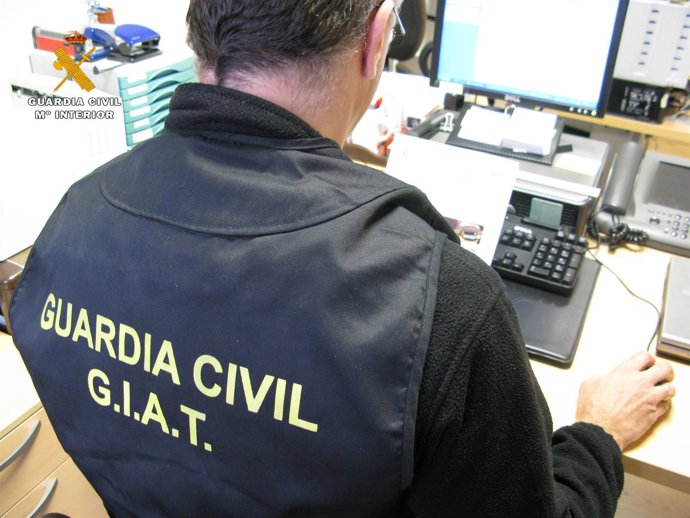 Guardia Civil imputa a joven por falsedad documental