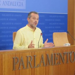 José Antonio Castro, hoy ante los medios