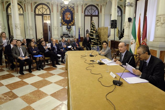 Alcaldes de Marruecos se reúnen en Málaga con De la Torre