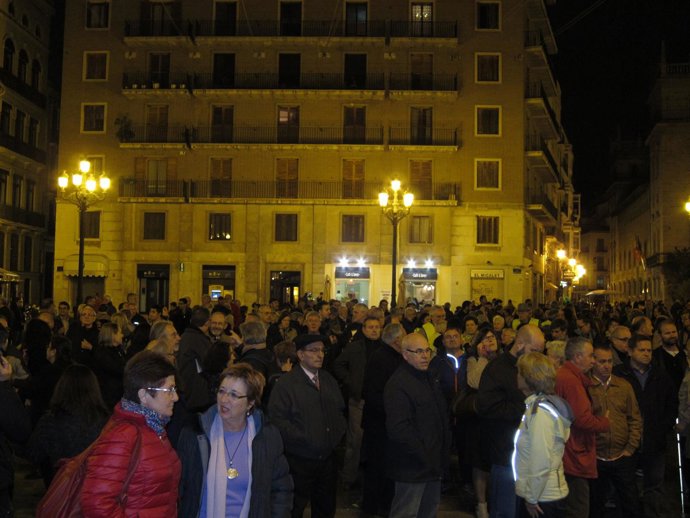 Concentración de familiares de víctimas del accidente de metro