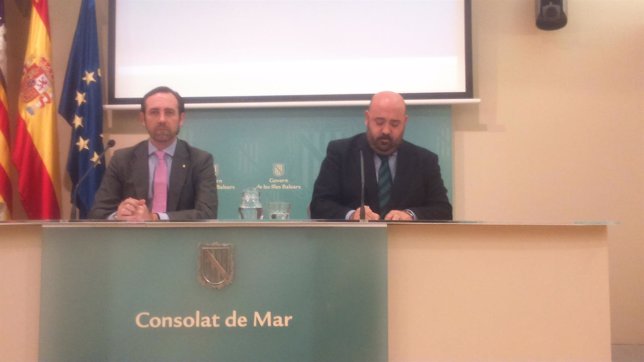 Bauzá y Martínez en rueda de prensa
