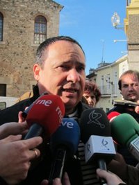 La manifestación en rechazo a la venta de la casa presidencial se aplaza tras ser denegada por la Delegación