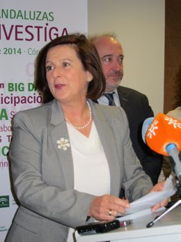 Sánchez Rubio junto al gerente del SAS