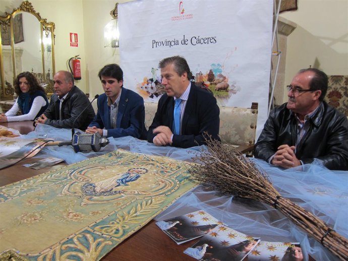 Presentación de La Encamisá de Torrejoncillo (Cáceres)