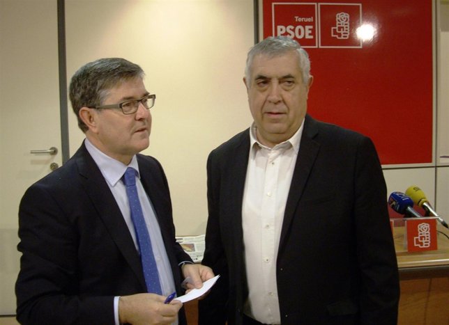 El diputado Vicente Guillén y el senador Antonio Arrufat, del PSOE