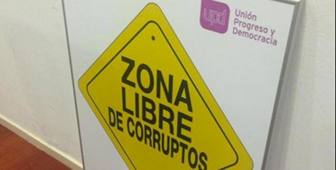 Cartel en la sede de UPyD
