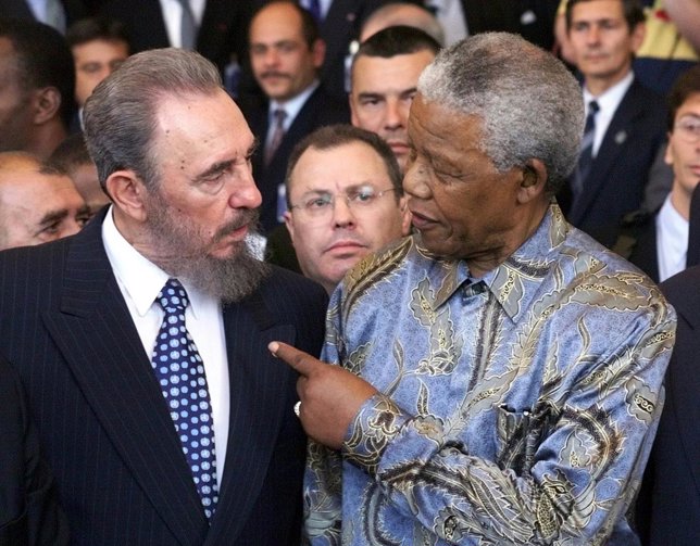 Mandela y Fidel Castro
