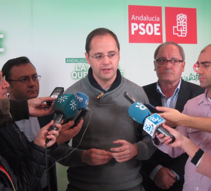 Heredia, César Luena y Juan Cornejo, PSOE, en Málaga