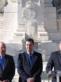 Moreno rechaza el "aventurismo" político para reformar la Constitución