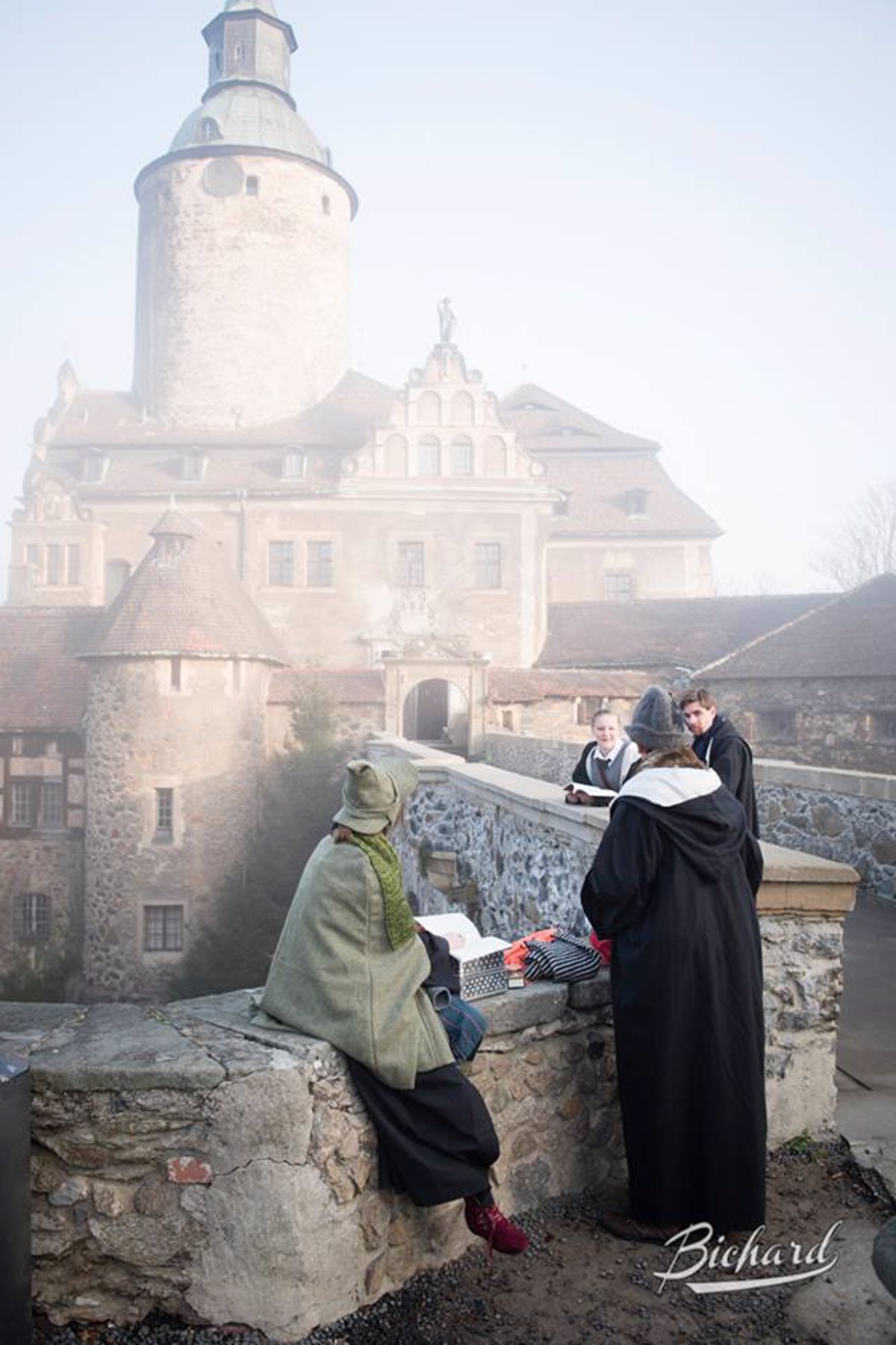 Abren Escuela De Magia Inspirados En Hogwarts De Harry Potter En Polonia