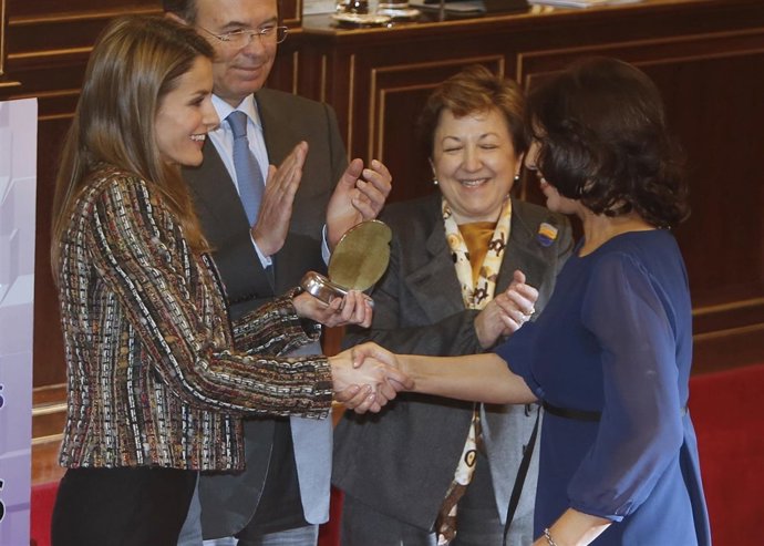 Isabel Gemio: "Letizia hace un trabajo impecable. Es una profesional"