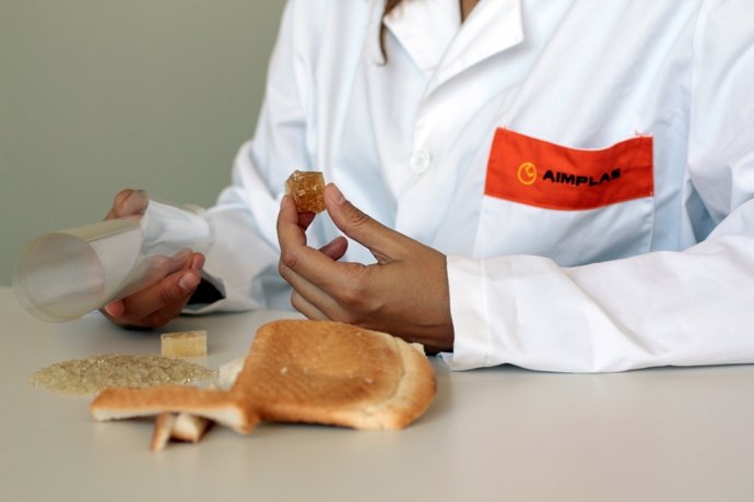 Aimplas desarrolla envases biodegradables hechos de pan de molde