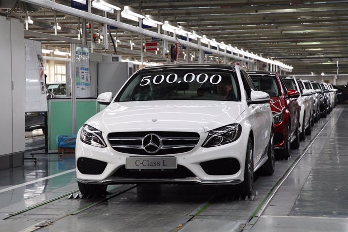 Vehículo número 500.000 fabricado por Mercedes-Benz en China
