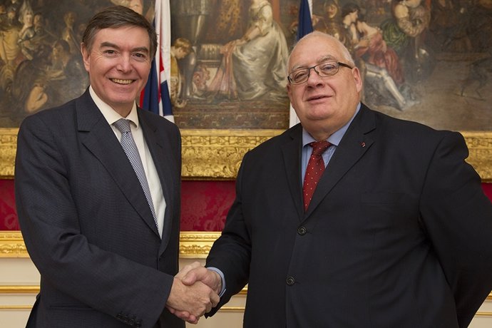 Philip Dunne y  Laurent Collet-Billon 