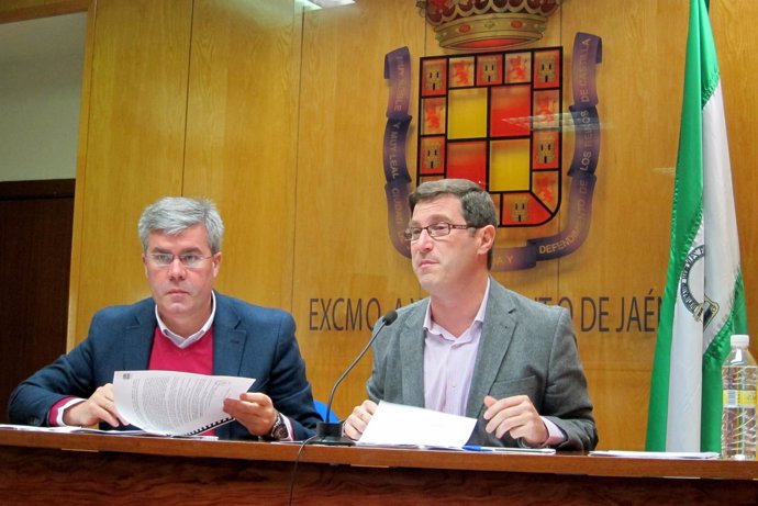 Fernández de Moya y Contreras, en la rueda de prensa..