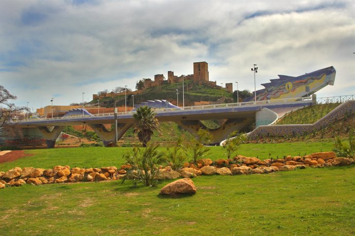 Vista Panorámica Del Puente Del Dragón De Alcalá De Guadaíra