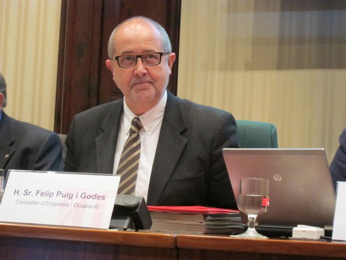  El Conseller F.Puig En El Parlament 