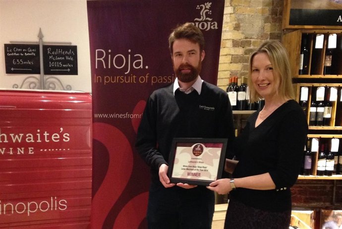 Imagen de dos de los premiados