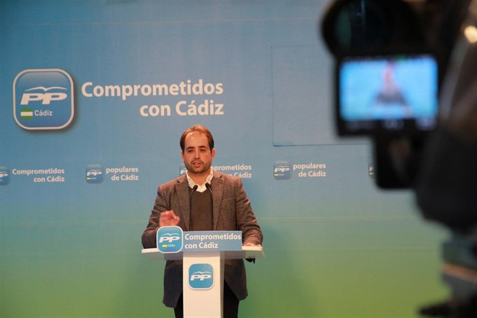 Saldaña en rueda de prensa