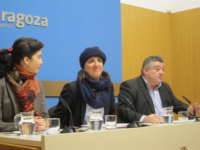 Presentación proyecto de apoyo al comercio Quédate en Las Fuentes