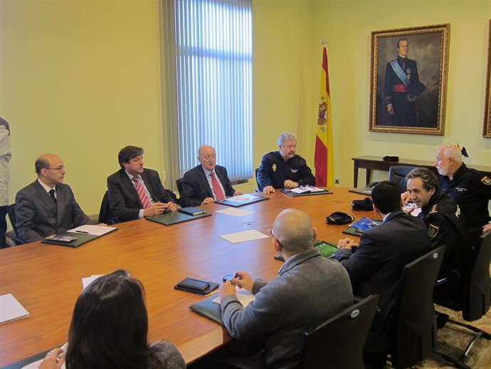 Reunión de la campaña preventiva de Navidad de la Policía Nacional
