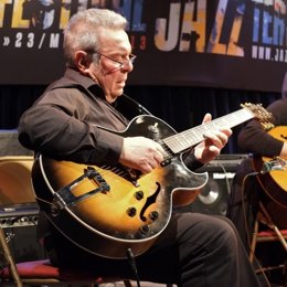 El guitarrista Christian Escoudé