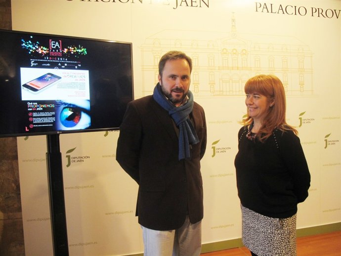 Galán y Olivares, en la presentación de Entre Artes Jaén.