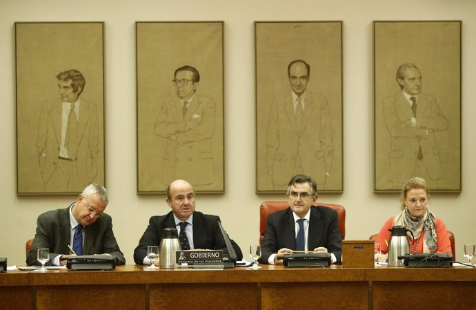 Luis de Guindos en el Congreso