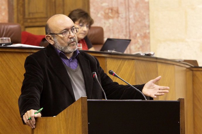 Ignacio García, De IU, Durante Un Debate Parlamentario