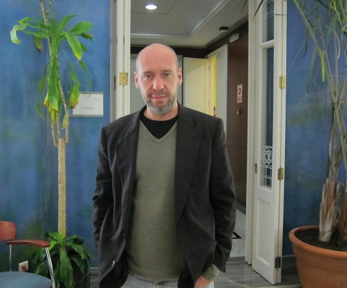 Jaume Balagueró antes de la presentación de un libro