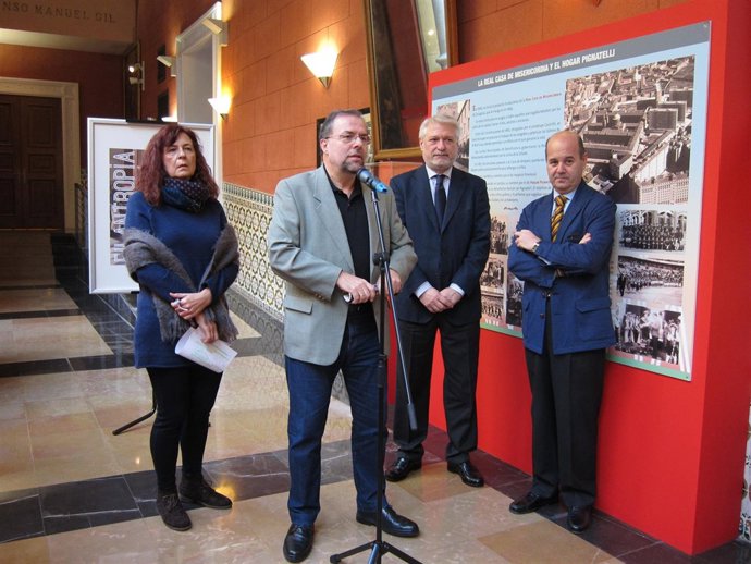 Fuster, Sánchez, Larqué y Moreno han presentado la exposición este viernes