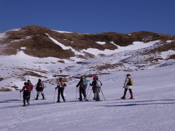 Esquiadores en Sierra Nevada