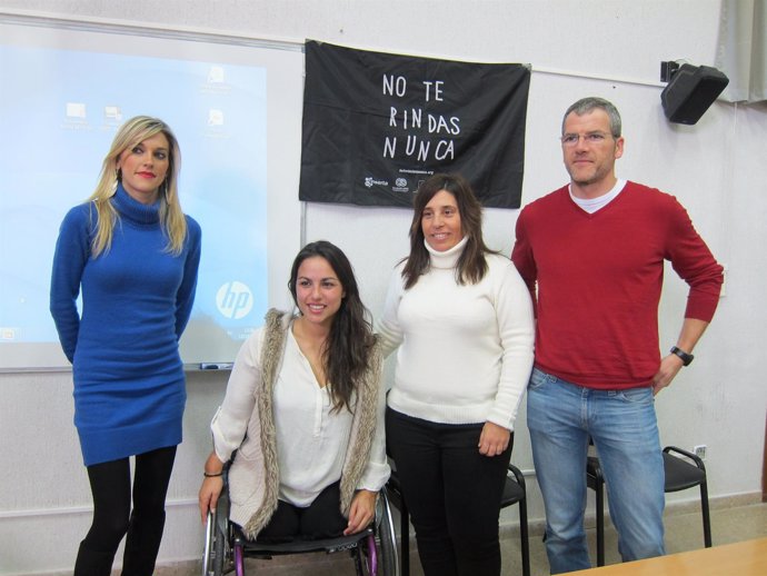 Jornada informativa en la UIB del programa 'No te rindas nunca'