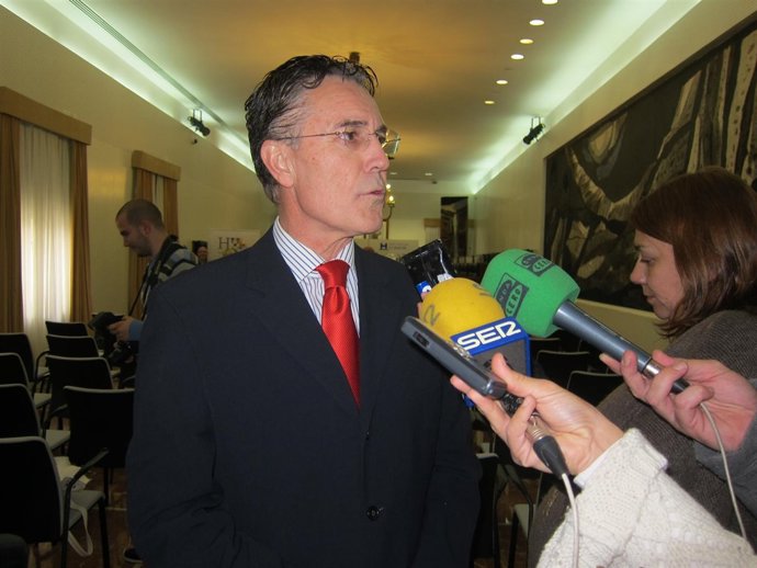 El presidente de la Asociación Internacional Humanismo Solidario. 