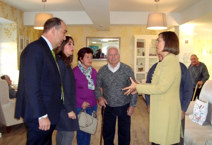 Marcos (d), en su visita a la unidad