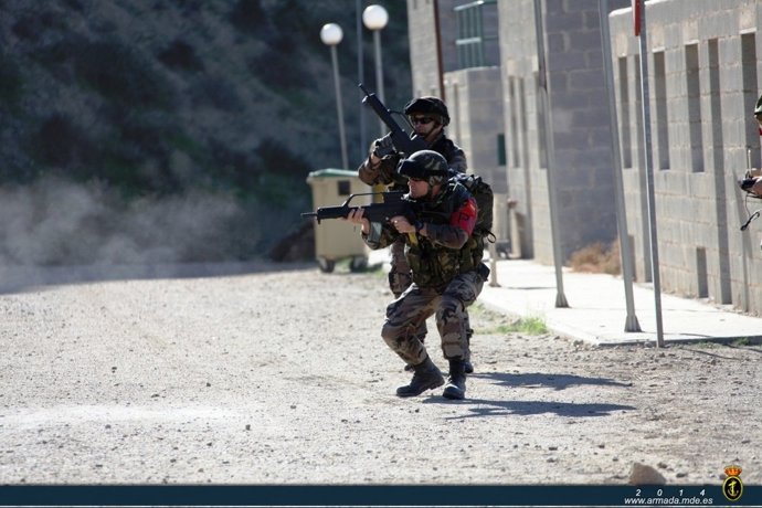 Infantes de Marina en ejercicios de adiestramientos en Viator