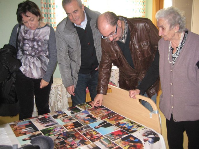 Lambán visita la Residencia de Borja.
