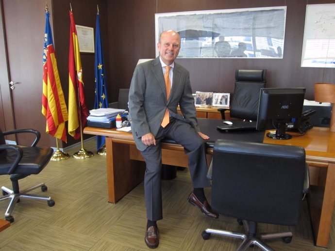 El conseller Máximo Buch en su despacho, en imagen de archivo.