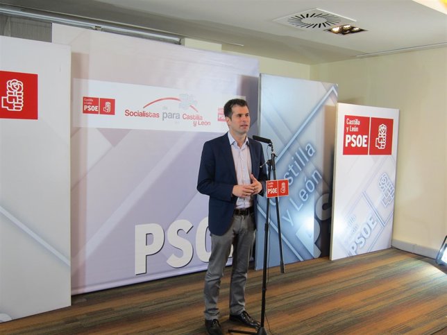 Tudanca durante su intervención