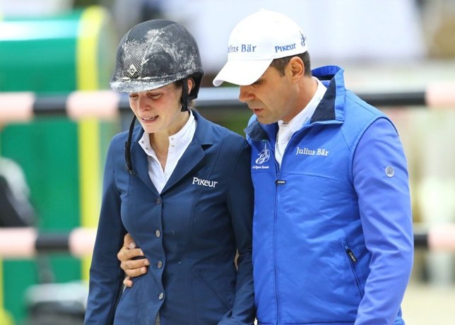 Athina Onassis se cae durante una competicion en Ginebra427307Athina Onassis has