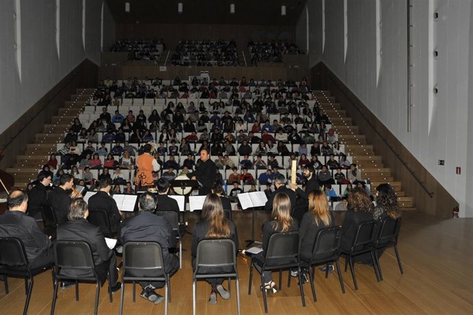 El público ha llenado el Auditorio Fernando Remacha.